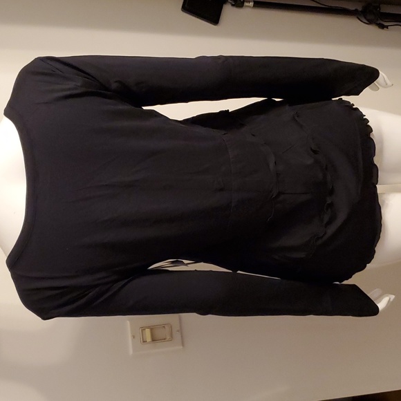 Shayne Carnigan Buttoned w/Ruffles - Picture 3 of 7